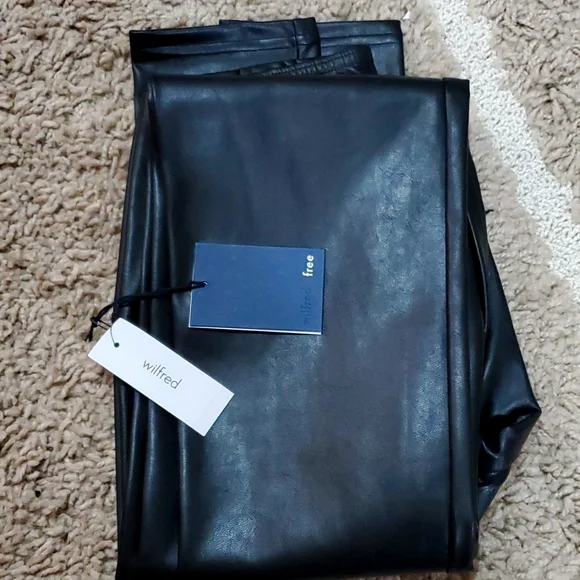 Wilfred Free Dairia Vegan Leather leggins - Picture 5 of 5